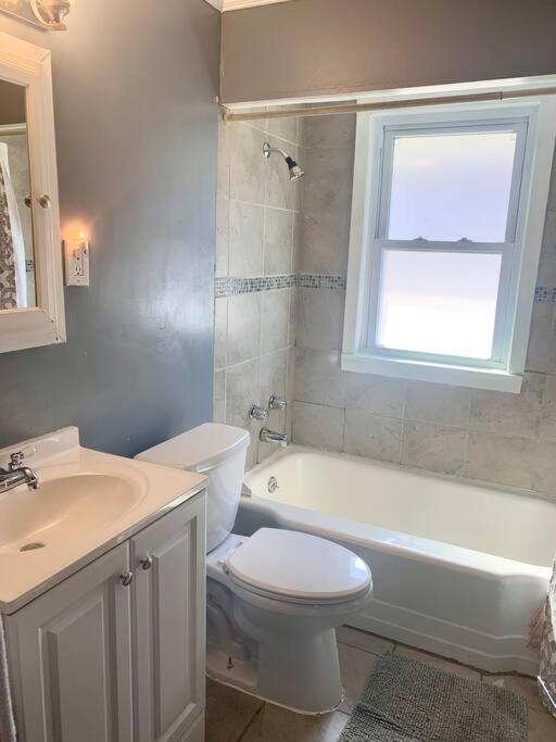 Apartment The House Hotels- Thoreau Upper - - 10 Minutes To Downtown Attractions *