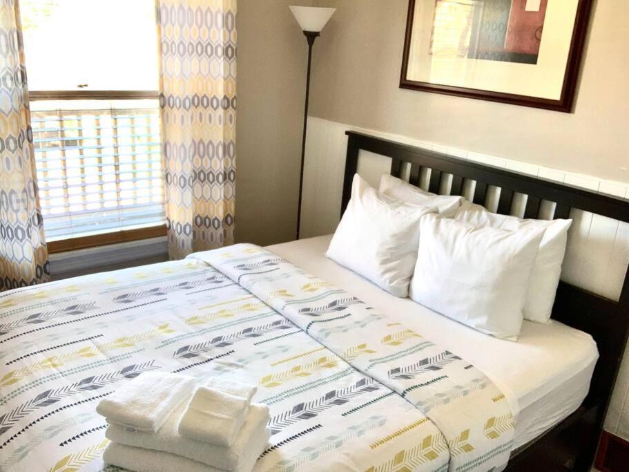 The House Hotels- Thoreau Upper - - 10 Minutes To Downtown Attractions * Lakewood